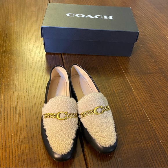 Coach Shoes | Coach Helena Leather Chain Shearling Loafer | Color: Black/Cream | Size: 6.5 | Emmagiordano's Closet